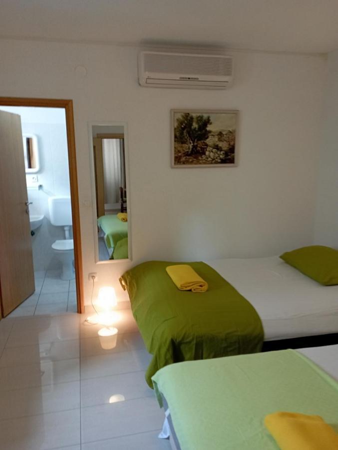 Apartmani Trubi 1 Vodice Luaran gambar